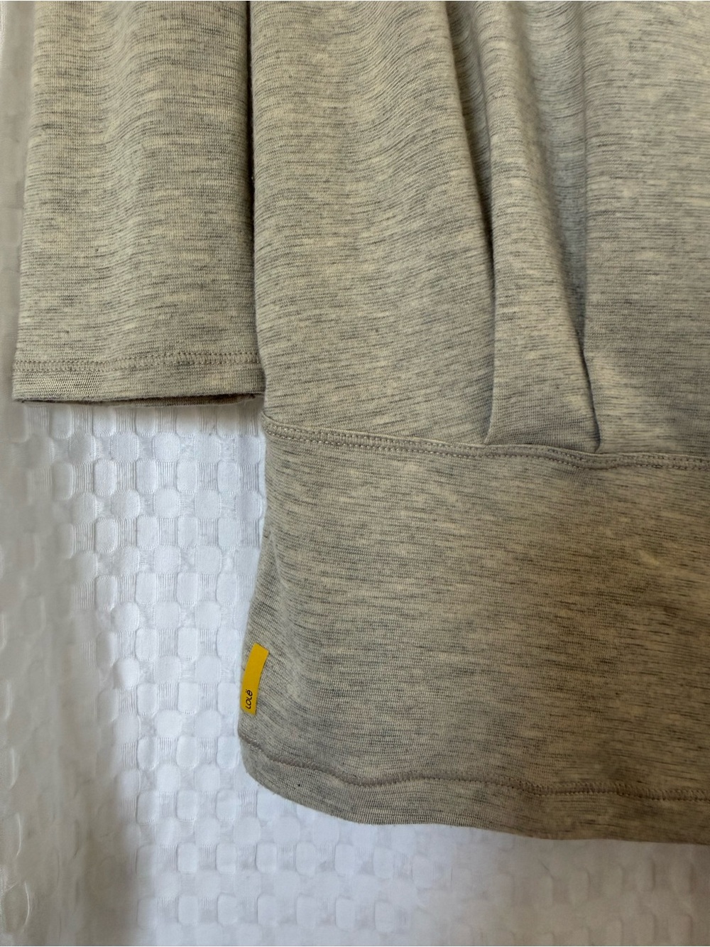 Lolë Open Back Yoga Top Small Greige Long Sleeve Stretch Athleisure Activewear - Picture 2 of 8